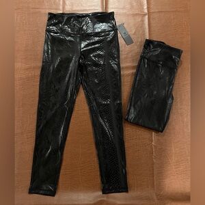 NWT Mono B Women’s Snake Skin Print Leggings Bundle - Size Large